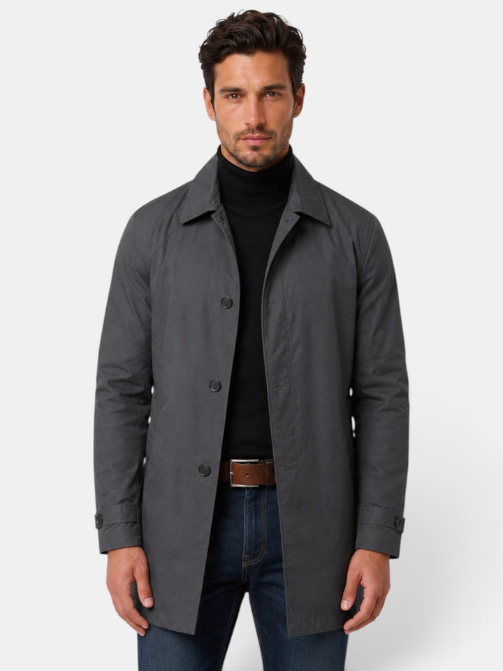 Chaqueta hombre caqui todo clima. Diseño urbano elegante, ideal para uso diario y exterior con estilo.
