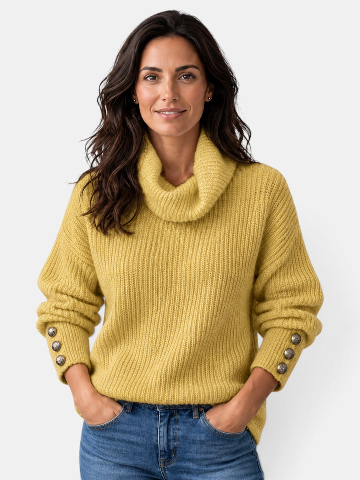 Elegante suéter básico de mujer, cuello alto y ligero, imprescindible para un guardarropa versátil y moderno.