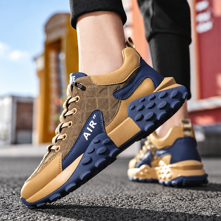 Cómodos zapatos ortopédicos de hombre. Soporte estable para calzado casual y diario.