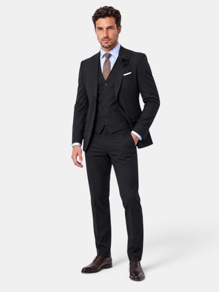 Traje de boda clásico para hombre. Elegancia y sofisticación para el novio o invitado. Moda formal.