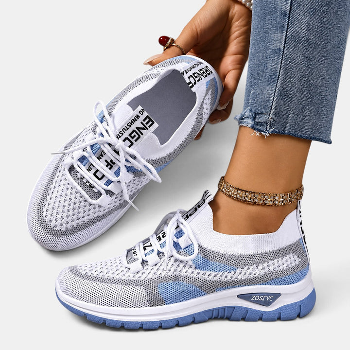 Zapatillas ortopédicas femeninas con soporte y amortiguación para un confort excepcional al caminar.