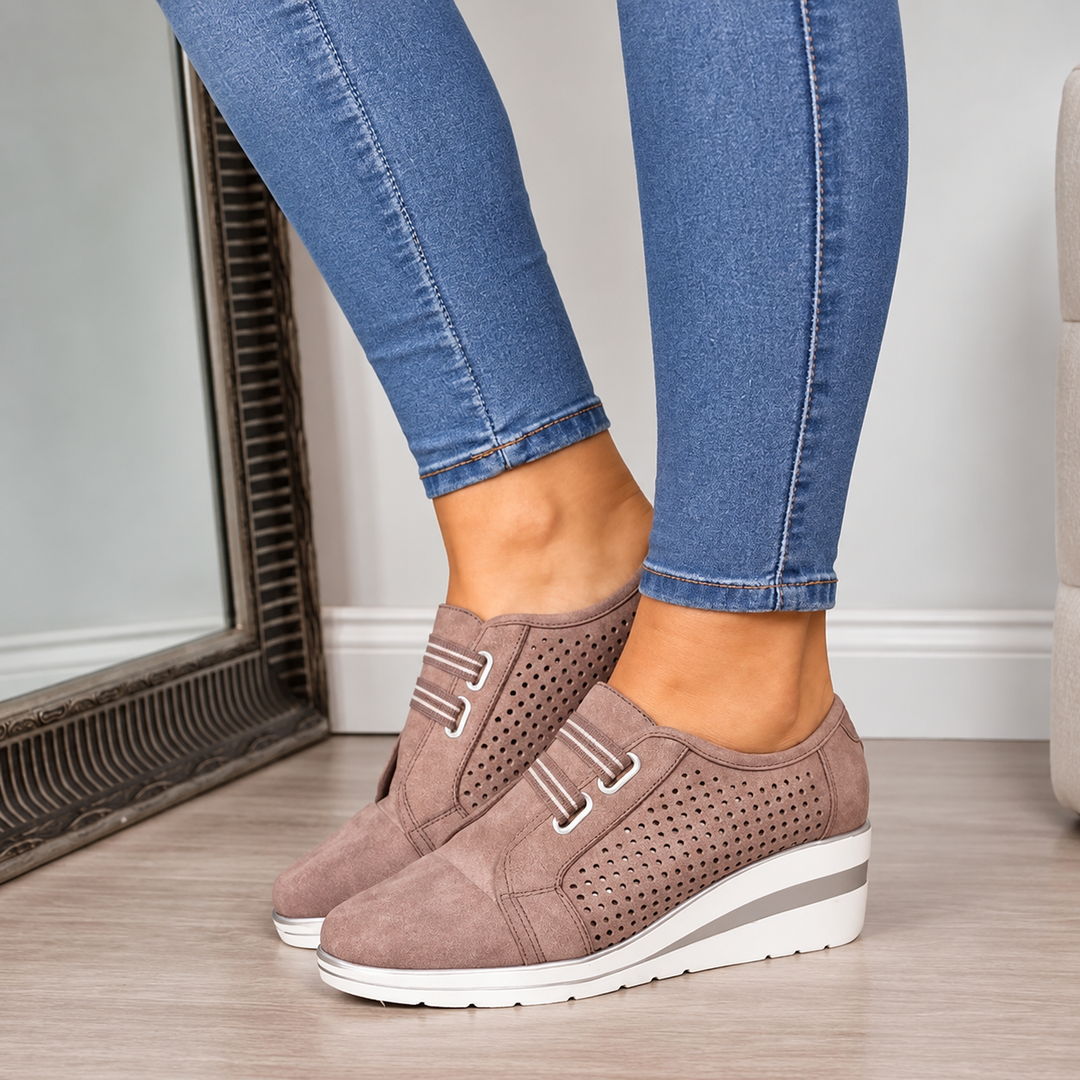 Zapatos ortopédicos de cuña para mujer, máxima comodidad y soporte. Calzado femenino ideal para largas jornadas.