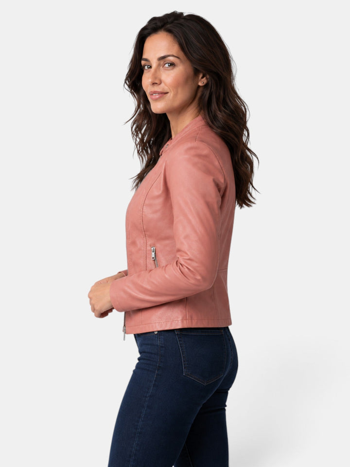 Abrigo ligero de mujer entallado, cuello mao y cremallera frontal, ideal para primavera y otoño.