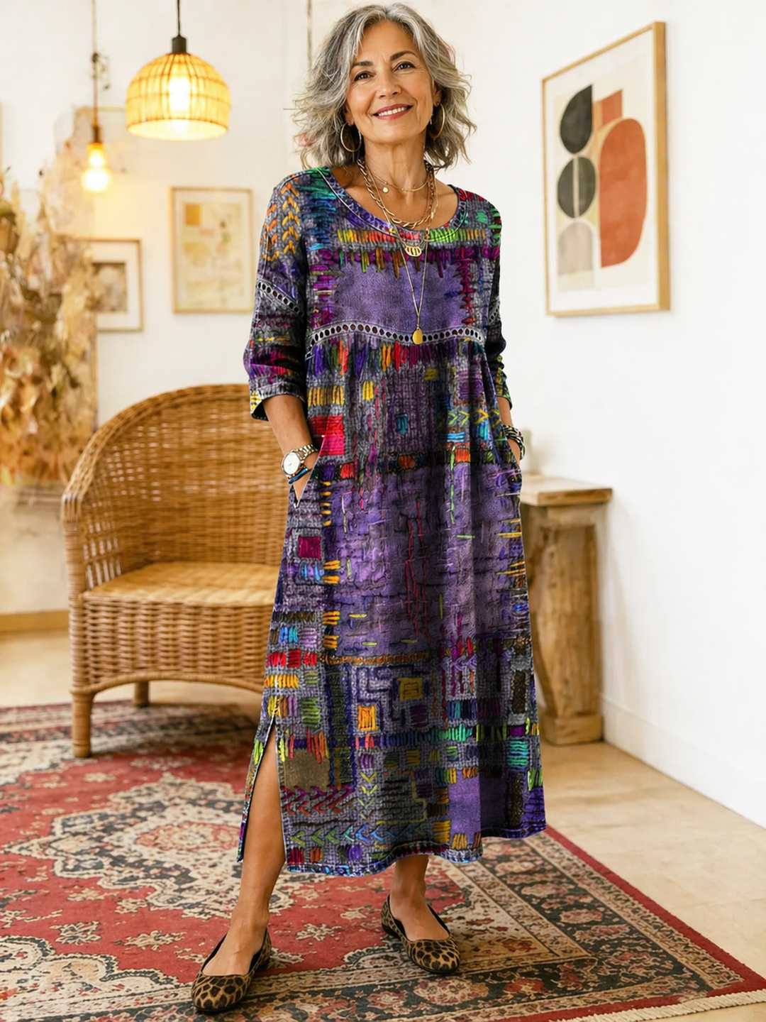 Moda de verano: vestido denim estilo étnico y patchwork, perfecto para mujer.