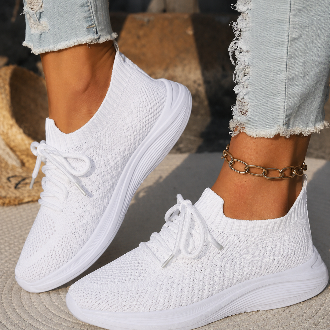 Zapatillas ortopédicas cómodas para mujer, ideales para soporte diario y alivio del dolor de pies. Estilo elegante.