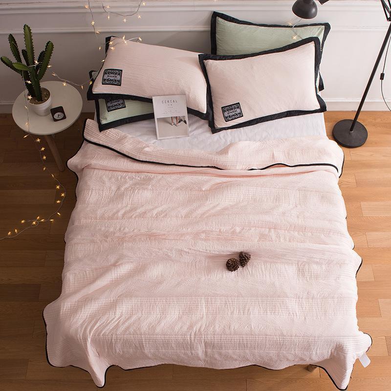 Manta refrescante de verano de algodón y bambú, ideal para noches cálidas, suave y transpirable en el dormitorio.