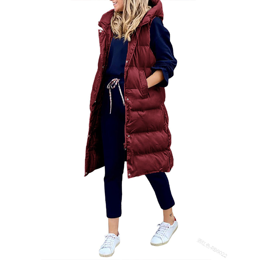 Chaleco de mujer, diseño largo con capucha. Prenda sin mangas para moda de otoño/invierno.