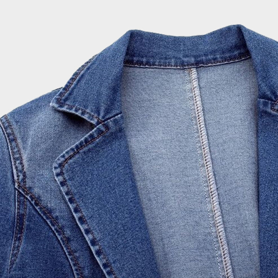 Blazer moderna y entallada para mujer, tono azul, perfecta para la oficina o un look casual-chic.