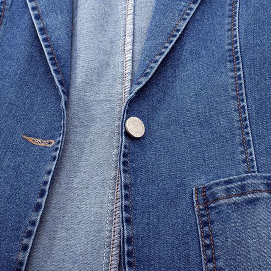 Elegante blazer azul entallada para mujer, diseño moderno, ideal para la oficina, primavera o uso casual.