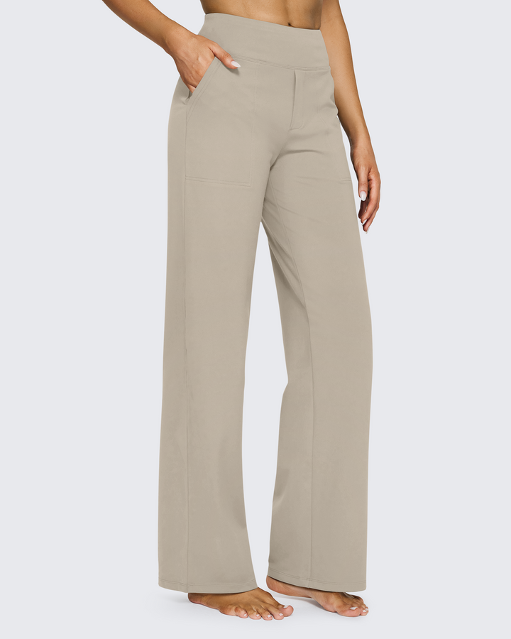 Prenda femenina tiro alto, pierna ancha y bolsillos, moderna y confortable, un must-have.