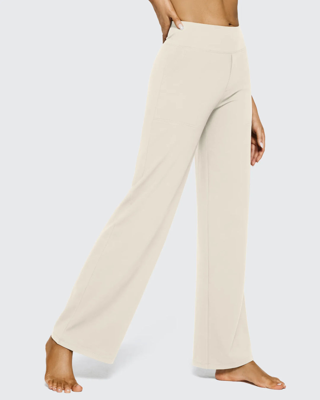 Pantalones de mujer con bolsillos, tiro alto y pierna ancha, esenciales para tu armario.