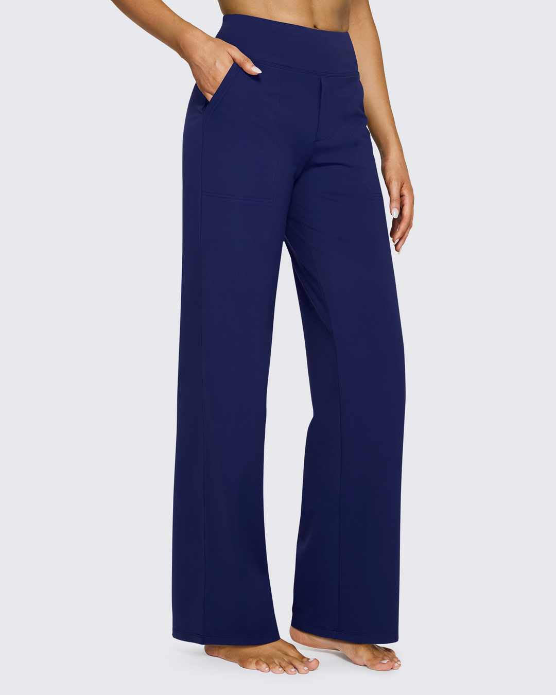 Pantalones casuales de mujer, tiro alto y pierna ancha, un básico esencial con bolsillos.
