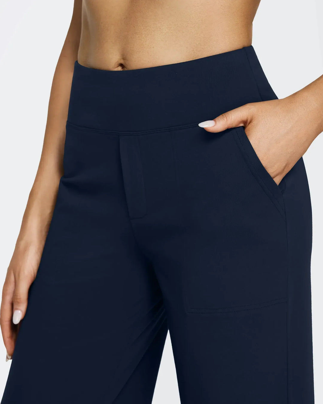 Pantalones de mujer, tiro alto, pierna ancha, bolsillos, que te harán sentir segura y a la moda.