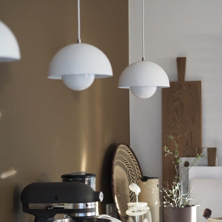 Lámpara de diseño LED para comedor, colgante moderno y luz ambiental.