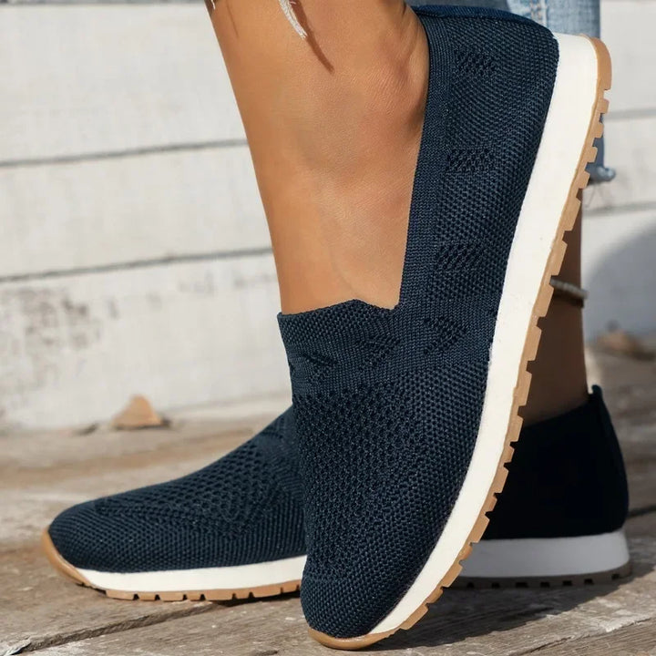 Mocasines ortopédicos cómodos para mujer, ideales para uso diario con soporte y confort para el pie.