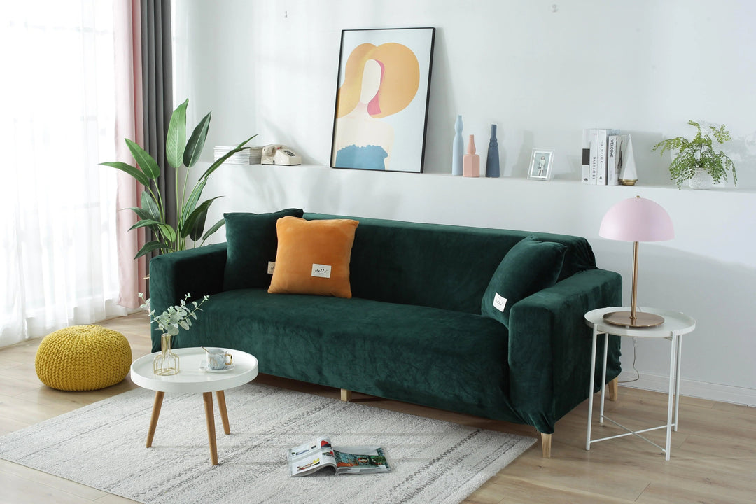 Protector de sofá de terciopelo verde oscuro, duradero y elegante, para cuidar tu mueble.