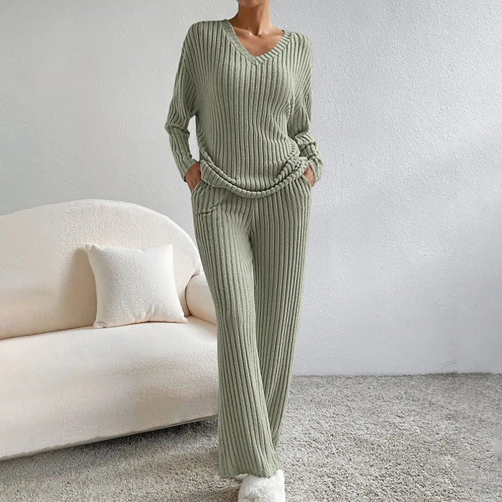 Conjunto de punto acanalado, ropa cómoda para mujer, estilo casual y elegante.