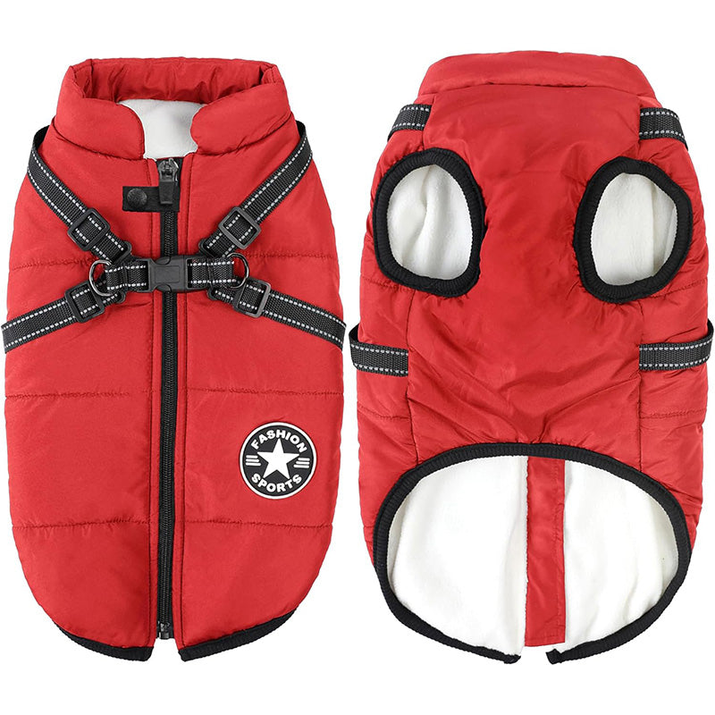 Abrigo impermeable y cortaviento para perro, ideal para mantenerlo seco y abrigado en invierno.