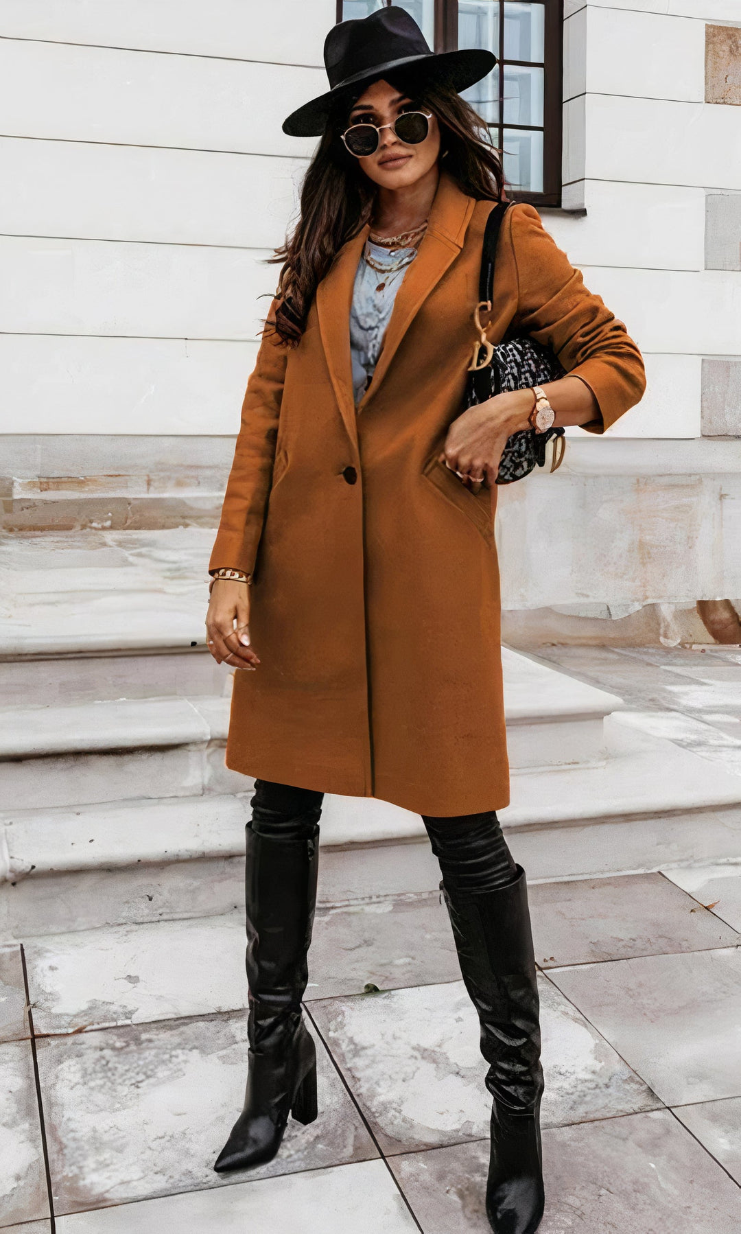 Abrigo casual elegante para mujer. Chaqueta larga de invierno, ideal para un estilo versátil.