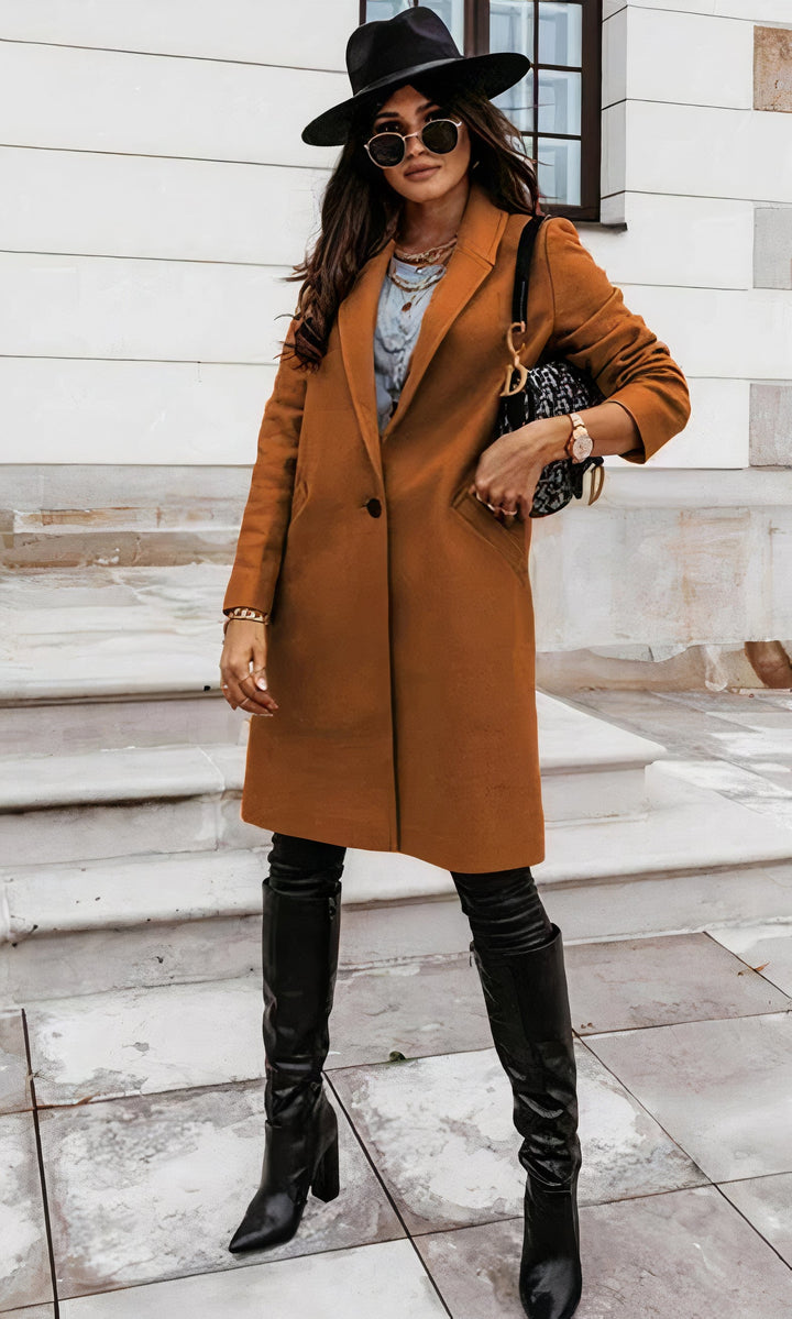 Abrigo casual elegante para mujer. Chaqueta larga de invierno, ideal para un estilo versátil.