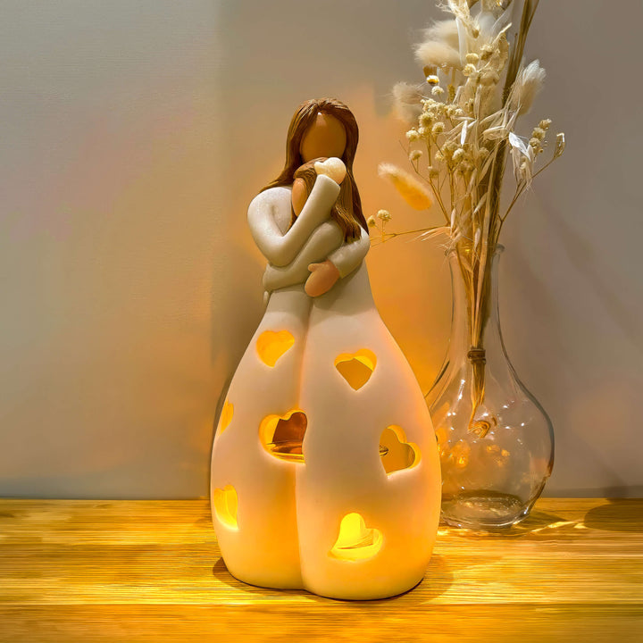 Lámpara de noche corazón simbolizando amor de madre e hijo. Regalo emotivo y decoración para dormitorio con luz suave.