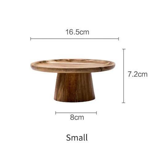 Elegante bandeja de madera minimalista con pedestal, perfecta como organizador de cocina.