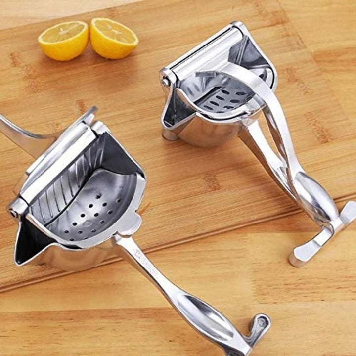 Utensilio de cocina: exprimidor de cítricos manual de aluminio para jugo fresco de naranja y limón. Fácil limpieza.