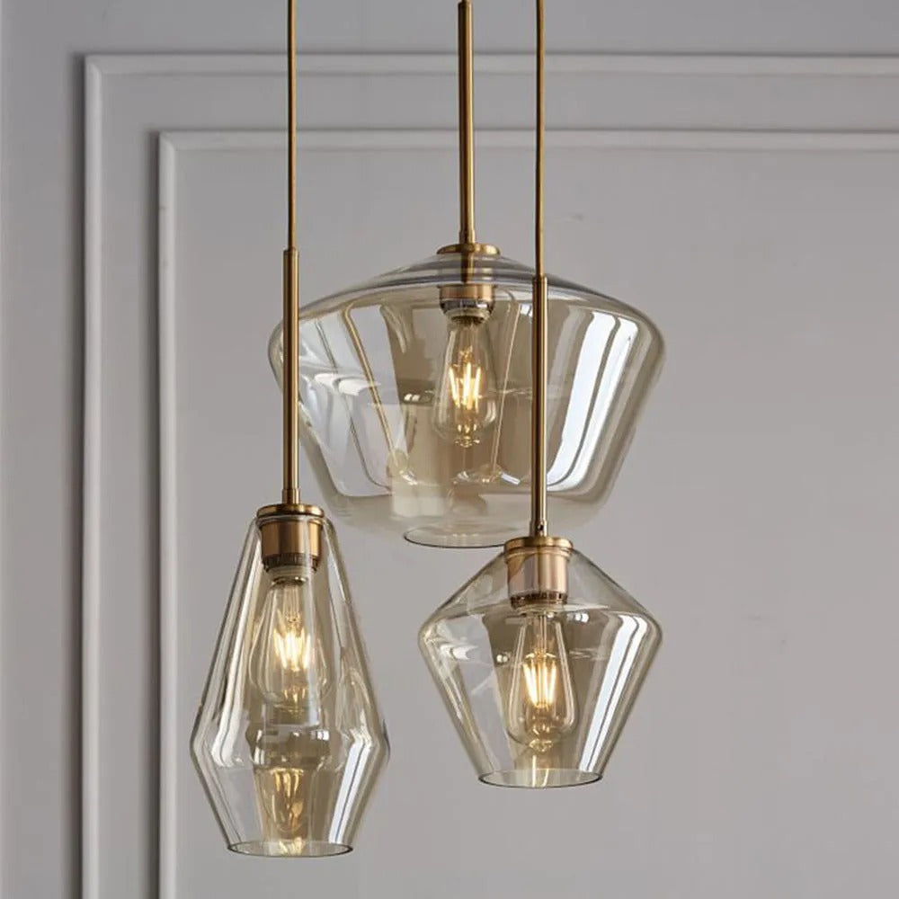 Lámpara moderna para iluminación de cocina/comedor; vidrio diamante, latón. Toque sofisticado.
