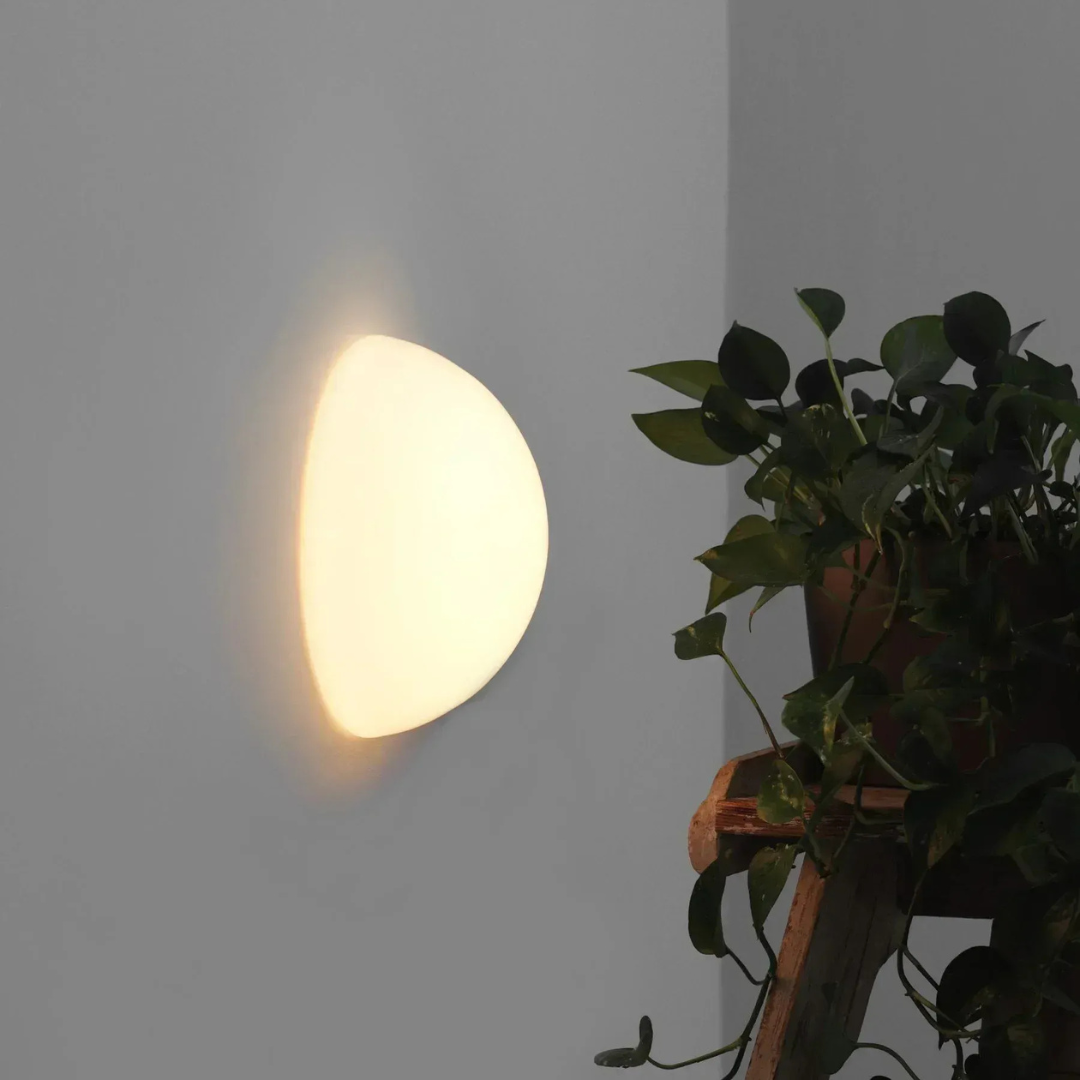 Iluminación LED de diseño moderno para pared exterior, resistente al agua, embellece jardines y patios.