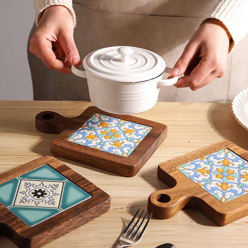 Posaplatos artesanal decorativo para mesa, estilo mediterráneo, protege superficies del calor.