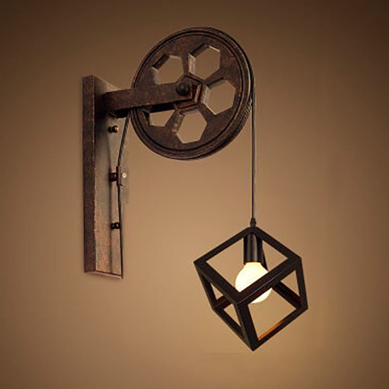 Aplique de pared de diseño industrial, rústico, con polea de hierro y portalámparas E27 vintage.