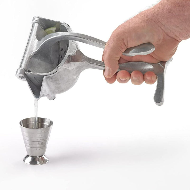 Prepara bebidas frescas con este exprimidor manual de cítricos, aleación resistente, toque Japandi para hogar.