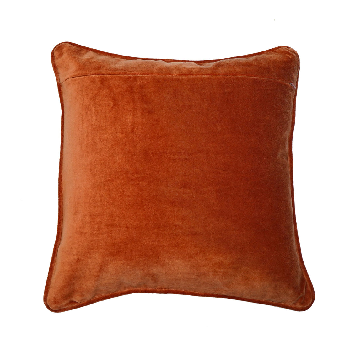 Cojín decorativo de terciopelo algodón, con flecos elegantes. Un toque vibrante y de lujo para tu hogar.