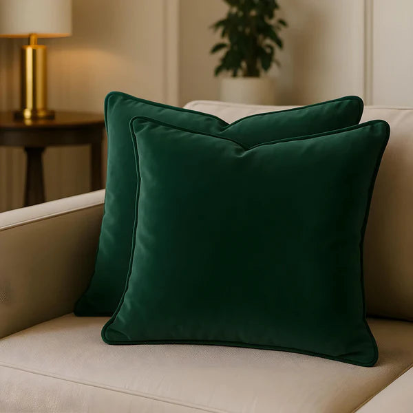 Textil hogar de lujo: funda cojín de terciopelo algodón con flecos, para una decoración de salón sofisticada.