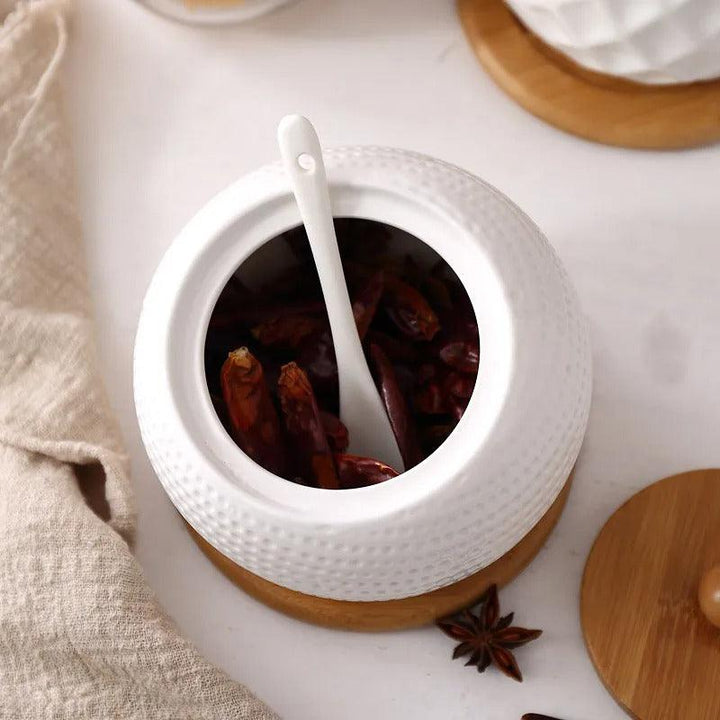 Dispensador de azúcar moderno con tapa, para almacenamiento práctico en cocina. Un accesorio minimalista.