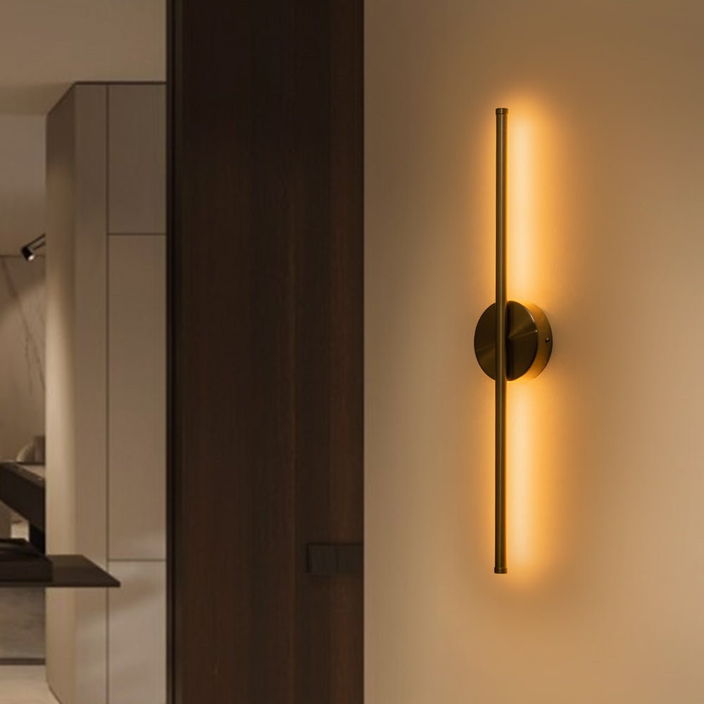 Lámpara LED de pared minimalista para hogar u oficina. Iluminación interior moderna y lineal.