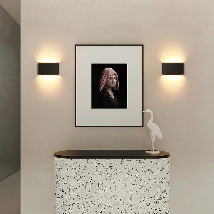 Decoración exterior con aplique de pared LED minimalista, luz bidireccional, moderno e impermeable para tu hogar.