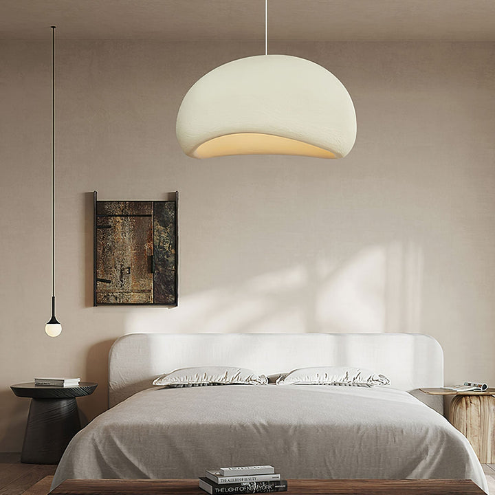 Lámpara escultural Nube, perfecta para un ambiente relajante en el salón.