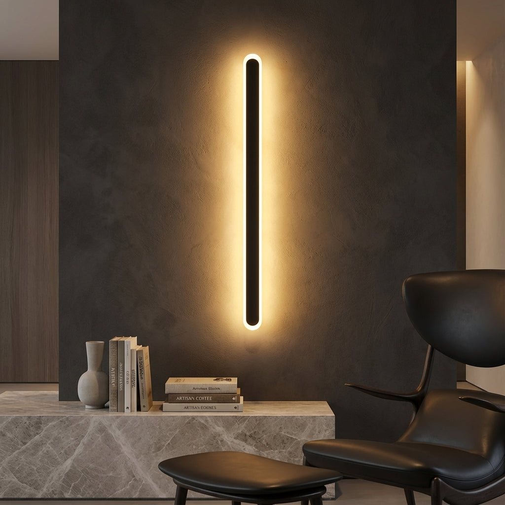 Lámpara de pared LED exterior impermeable, diseño minimalista para iluminación moderna de fachadas y jardines.