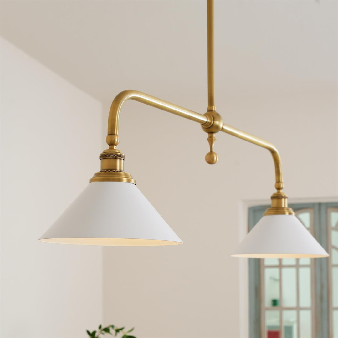 Decoración vintage: lámpara colgante interior de metal y vidrio para hogar, estilo retro.