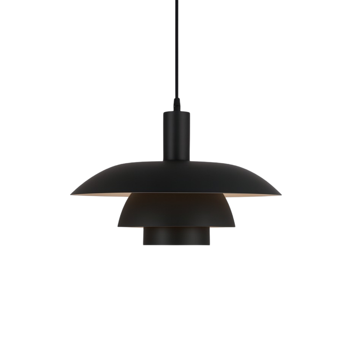Iluminación colgante de techo negra con forma de cono, ideal para cocinas modernas.