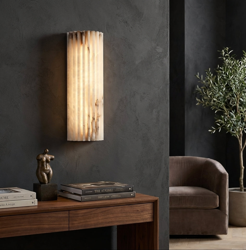 Aplique de pared LED de alabastro, diseño moderno para iluminación interior eficiente y elegante en el hogar.