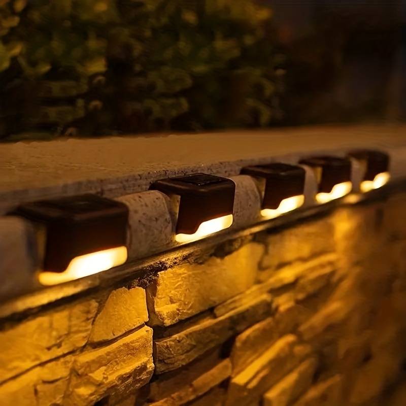 Luz LED solar exterior para escaleras, impermeable, automática. Iluminación segura para jardín.