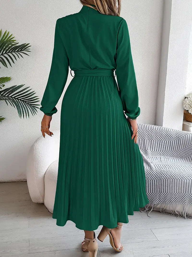 Elegante vestido midi plisado para fiesta, boda o graduación, con mangas largas y cinturón de mujer.