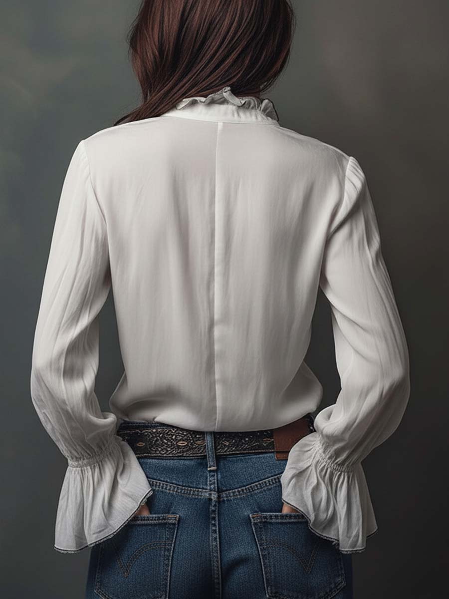Blusa de moda mujer manga larga, cuello camisero con cremallera. Perfecta para un estilo diario elegante.