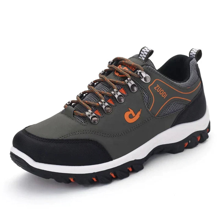 Zapatillas de senderismo para hombre, confort ergonómico. Ideales para rutas de montaña y trekking.