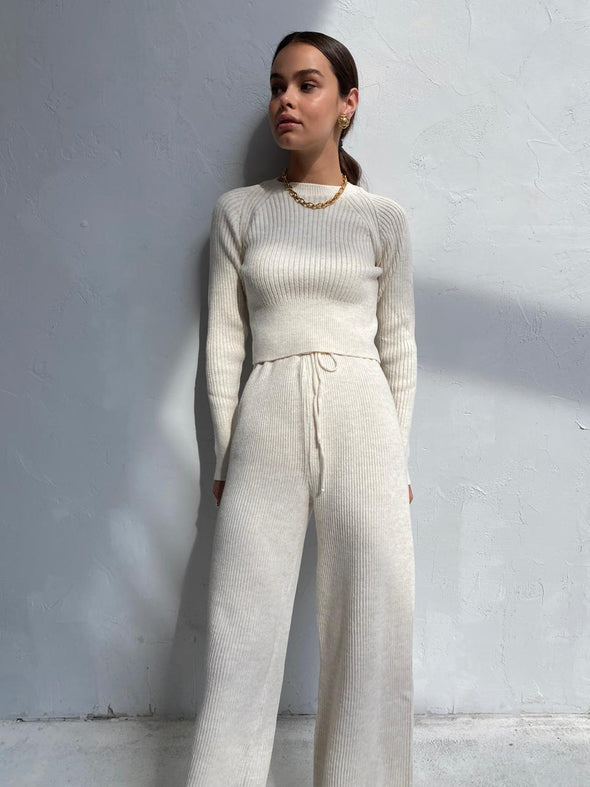 Conjunto SANDRA invernal para mujer, cálido y confortable, loungewear perfecto para disfrutar en casa.
