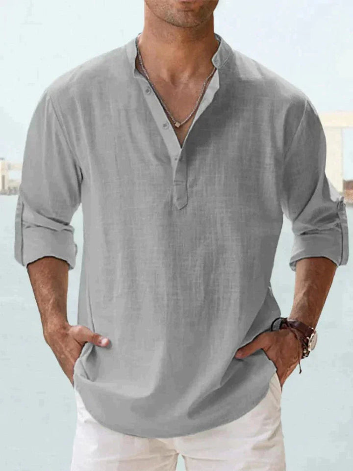 Camisa casual elegante de hombre, confortable y transpirable para moda de verano relajada.