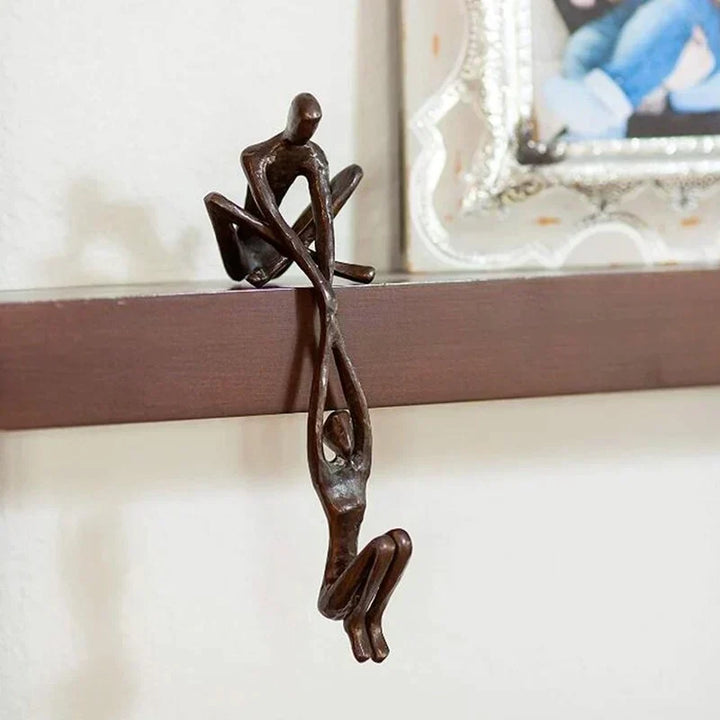 Escultura decorativa moderna con siluetas humanas abstractas, ideal para estantes del hogar y la oficina.