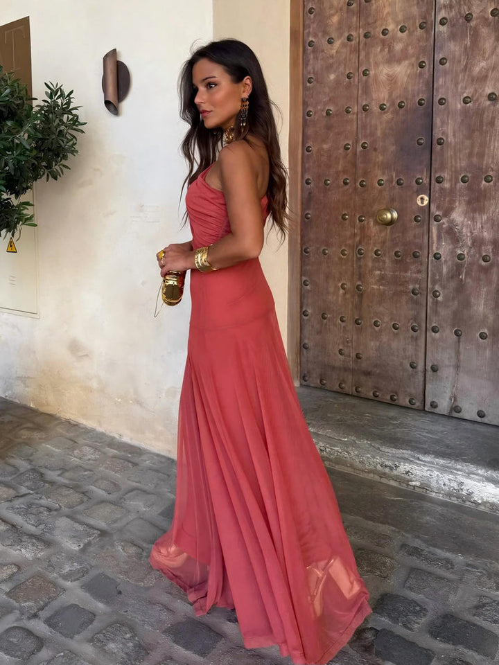 Vestido maxi versátil para mujer, adecuado para eventos formales o un look chic casual.